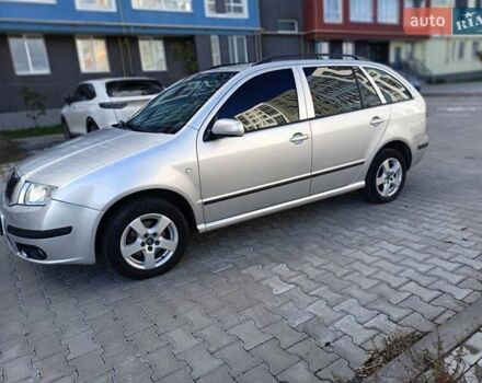 Сірий Шкода Фабія, об'ємом двигуна 1.39 л та пробігом 209 тис. км за 5400 $, фото 3 на Automoto.ua