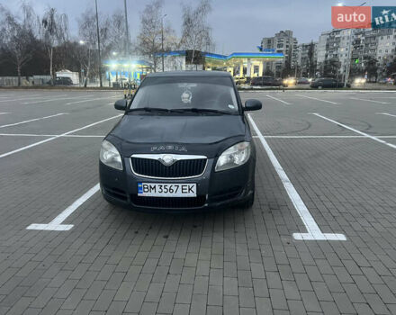 Серый Шкода Фабия, объемом двигателя 1.39 л и пробегом 181 тыс. км за 5400 $, фото 1 на Automoto.ua