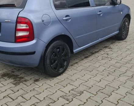 Серый Шкода Фабия, объемом двигателя 1.2 л и пробегом 240 тыс. км за 3400 $, фото 1 на Automoto.ua