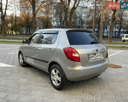 Сірий Шкода Фабія, об'ємом двигуна 1.4 л та пробігом 260 тис. км за 4299 $, фото 7 на Automoto.ua