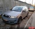 Сірий Шкода Фабія, об'ємом двигуна 1.2 л та пробігом 197 тис. км за 3200 $, фото 1 на Automoto.ua