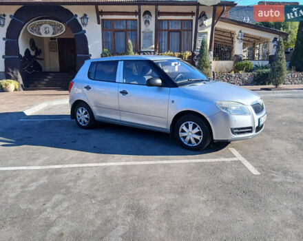 Серый Шкода Фабия, объемом двигателя 1.2 л и пробегом 144 тыс. км за 4700 $, фото 2 на Automoto.ua