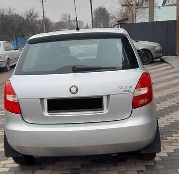 Серый Шкода Фабия, объемом двигателя 1.39 л и пробегом 145 тыс. км за 4500 $, фото 1 на Automoto.ua