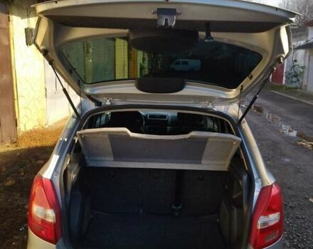 Серый Шкода Фабия, объемом двигателя 1.2 л и пробегом 195 тыс. км за 3900 $, фото 18 на Automoto.ua