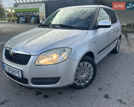 Серый Шкода Фабия, объемом двигателя 1.6 л и пробегом 236 тыс. км за 4850 $, фото 26 на Automoto.ua