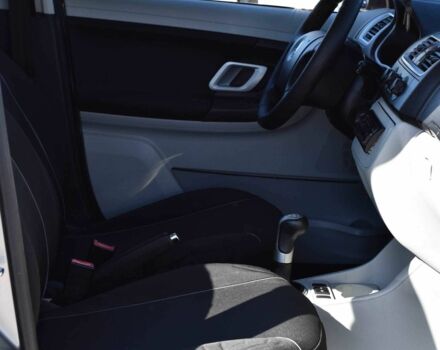 Серый Шкода Фабия, объемом двигателя 1.4 л и пробегом 201 тыс. км за 5450 $, фото 11 на Automoto.ua