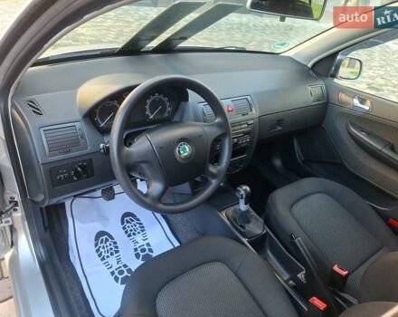 Серый Шкода Фабия, объемом двигателя 1.4 л и пробегом 116 тыс. км за 4650 $, фото 45 на Automoto.ua