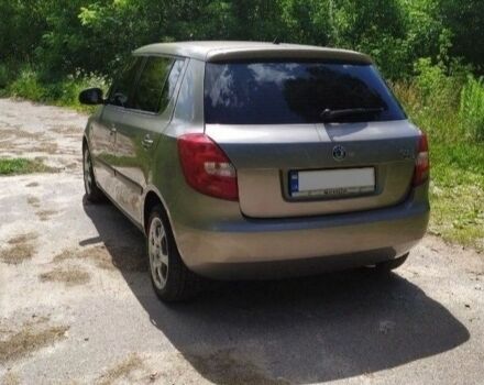 Серый Шкода Фабия, объемом двигателя 1.4 л и пробегом 205 тыс. км за 6000 $, фото 6 на Automoto.ua