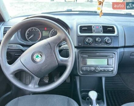 Серый Шкода Фабия, объемом двигателя 1.2 л и пробегом 181 тыс. км за 4500 $, фото 10 на Automoto.ua