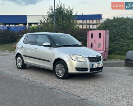 Серый Шкода Фабия, объемом двигателя 1.6 л и пробегом 236 тыс. км за 4850 $, фото 1 на Automoto.ua