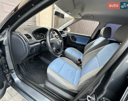 Серый Шкода Фабия, объемом двигателя 1.2 л и пробегом 179 тыс. км за 4299 $, фото 22 на Automoto.ua