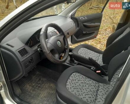 Серый Шкода Фабия, объемом двигателя 1.2 л и пробегом 202 тыс. км за 3700 $, фото 8 на Automoto.ua