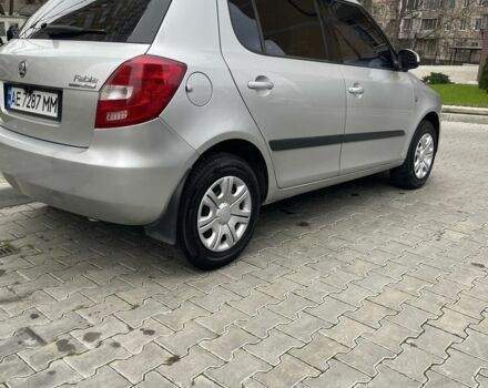 Серый Шкода Фабия, объемом двигателя 1.4 л и пробегом 208 тыс. км за 5500 $, фото 2 на Automoto.ua
