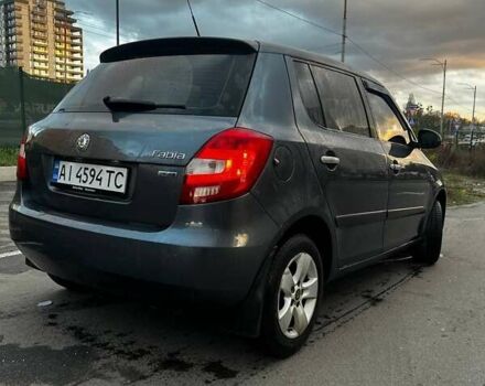 Серый Шкода Фабия, объемом двигателя 1.4 л и пробегом 267 тыс. км за 4300 $, фото 1 на Automoto.ua