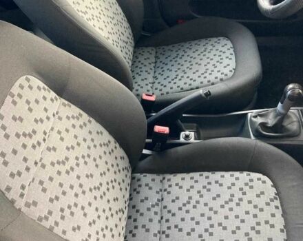 Шкода Фабия 2007 в Каменское - Днепродзержинск на Automoto.ua Серый Шкода Фабия, объемом двигателя 1.2 л и пробегом 122 тыс. км за 4923 $, фото 7 на Automoto.ua