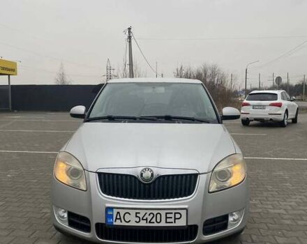 Серый Шкода Фабия, объемом двигателя 1.39 л и пробегом 360 тыс. км за 5000 $, фото 4 на Automoto.ua