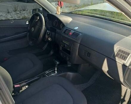 Сірий Шкода Фабія, об'ємом двигуна 1.39 л та пробігом 209 тис. км за 5400 $, фото 32 на Automoto.ua