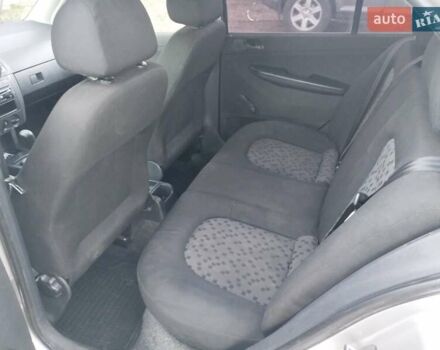 Серый Шкода Фабия, объемом двигателя 1.2 л и пробегом 250 тыс. км за 3600 $, фото 1 на Automoto.ua