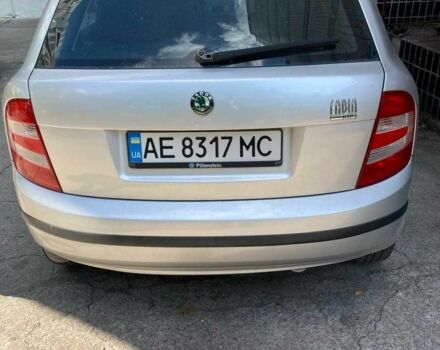 Шкода Фабия 2007 в Каменское - Днепродзержинск на Automoto.ua Серый Шкода Фабия, объемом двигателя 1.2 л и пробегом 122 тыс. км за 4923 $, фото 2 на Automoto.ua