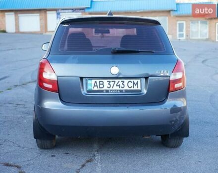 Серый Шкода Фабия, объемом двигателя 1.39 л и пробегом 211 тыс. км за 3900 $, фото 5 на Automoto.ua