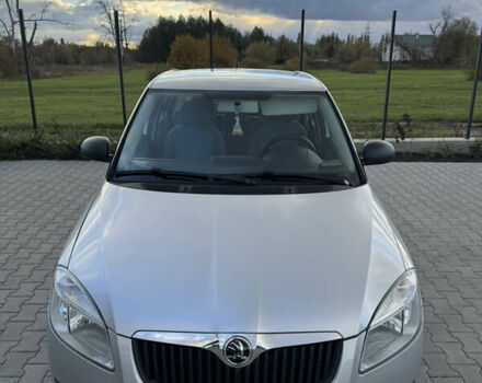 Сірий Шкода Фабія, об'ємом двигуна 1.2 л та пробігом 206 тис. км за 4700 $, фото 1 на Automoto.ua