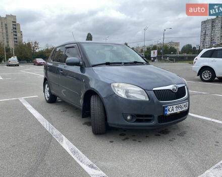Сірий Шкода Фабія, об'ємом двигуна 1.4 л та пробігом 314 тис. км за 4300 $, фото 2 на Automoto.ua