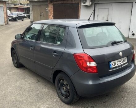 Шкода Фабия 2007 в Киеве на Automoto.ua Серый Шкода Фабия, объемом двигателя 1.2 л и пробегом 293 тыс. км за 3700 $, фото 5 на Automoto.ua