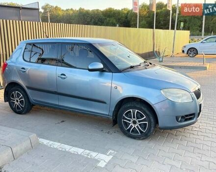 Серый Шкода Фабия, объемом двигателя 1.2 л и пробегом 181 тыс. км за 4500 $, фото 3 на Automoto.ua