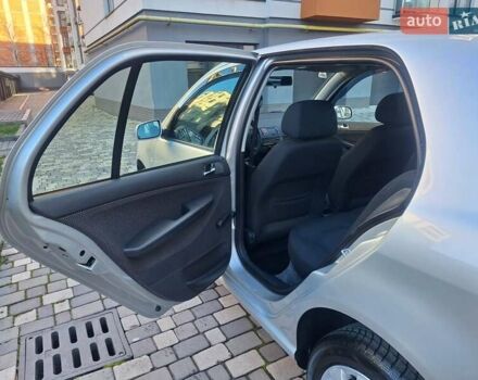 Серый Шкода Фабия, объемом двигателя 1.4 л и пробегом 116 тыс. км за 4650 $, фото 44 на Automoto.ua