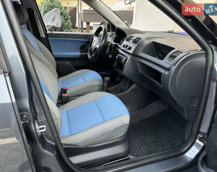 Серый Шкода Фабия, объемом двигателя 1.2 л и пробегом 179 тыс. км за 4299 $, фото 14 на Automoto.ua