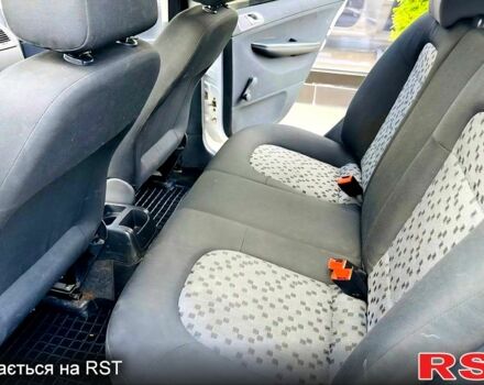 Шкода Фабія 2007 у Харкові на Automoto.ua Сірий Шкода Фабія, об'ємом двигуна 1.2 л та пробігом 223 тис. км за 2700 $, фото 3 на Automoto.ua