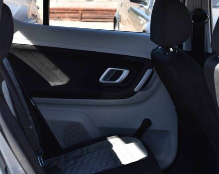 Серый Шкода Фабия, объемом двигателя 1.4 л и пробегом 201 тыс. км за 5450 $, фото 16 на Automoto.ua