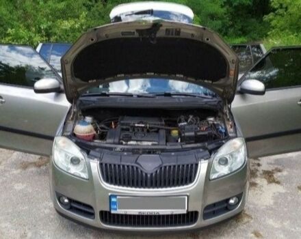 Серый Шкода Фабия, объемом двигателя 1.4 л и пробегом 205 тыс. км за 6000 $, фото 9 на Automoto.ua