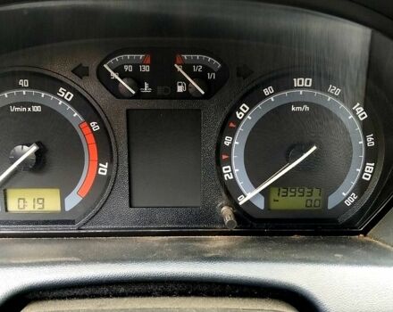 Серый Шкода Фабия, объемом двигателя 1.2 л и пробегом 140 тыс. км за 3500 $, фото 3 на Automoto.ua