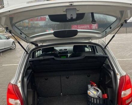 Серый Шкода Фабия, объемом двигателя 1.39 л и пробегом 360 тыс. км за 5000 $, фото 12 на Automoto.ua