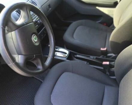 Сірий Шкода Фабія, об'ємом двигуна 1.39 л та пробігом 209 тис. км за 5400 $, фото 35 на Automoto.ua