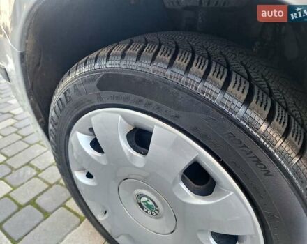 Серый Шкода Фабия, объемом двигателя 1.4 л и пробегом 116 тыс. км за 4650 $, фото 64 на Automoto.ua