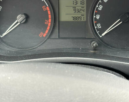 Серый Шкода Фабия, объемом двигателя 1.2 л и пробегом 85 тыс. км за 4800 $, фото 16 на Automoto.ua