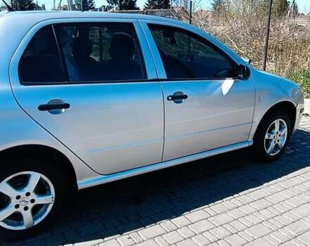 Серый Шкода Фабия, объемом двигателя 1.2 л и пробегом 144 тыс. км за 3850 $, фото 3 на Automoto.ua