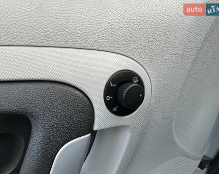 Серый Шкода Фабия, объемом двигателя 1.6 л и пробегом 236 тыс. км за 4850 $, фото 29 на Automoto.ua