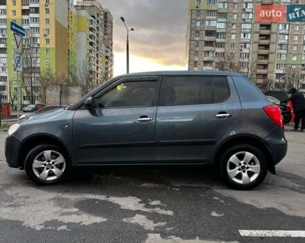 Серый Шкода Фабия, объемом двигателя 1.4 л и пробегом 267 тыс. км за 4300 $, фото 6 на Automoto.ua