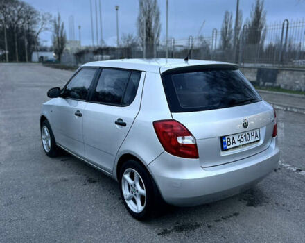 Серый Шкода Фабия, объемом двигателя 1.2 л и пробегом 198 тыс. км за 3900 $, фото 1 на Automoto.ua