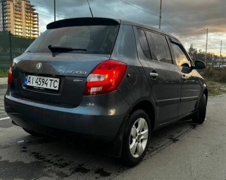 Серый Шкода Фабия, объемом двигателя 1.4 л и пробегом 268 тыс. км за 4300 $, фото 2 на Automoto.ua