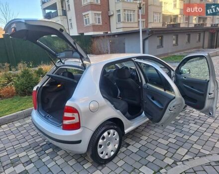 Серый Шкода Фабия, объемом двигателя 1.4 л и пробегом 116 тыс. км за 4650 $, фото 35 на Automoto.ua