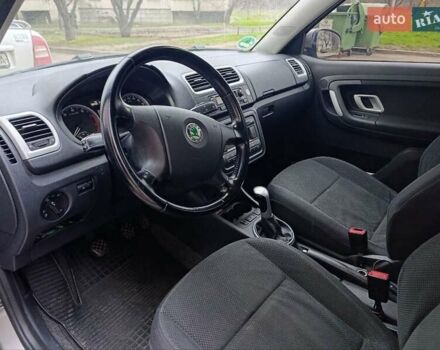 Серый Шкода Фабия, объемом двигателя 1.6 л и пробегом 198 тыс. км за 5900 $, фото 6 на Automoto.ua