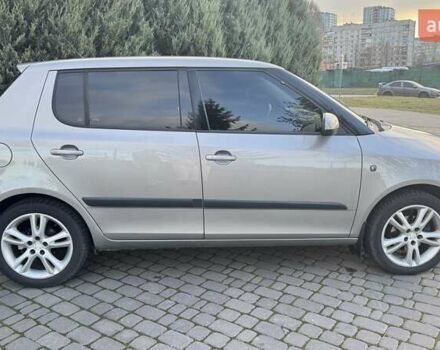 Серый Шкода Фабия, объемом двигателя 1.6 л и пробегом 198 тыс. км за 5900 $, фото 5 на Automoto.ua