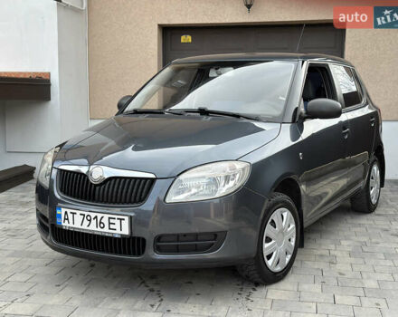 Серый Шкода Фабия, объемом двигателя 1.2 л и пробегом 179 тыс. км за 4299 $, фото 4 на Automoto.ua