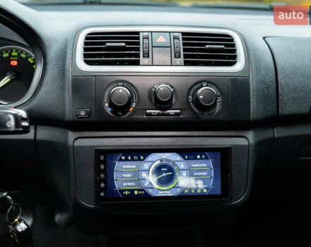 Серый Шкода Фабия, объемом двигателя 1.39 л и пробегом 204 тыс. км за 4900 $, фото 12 на Automoto.ua