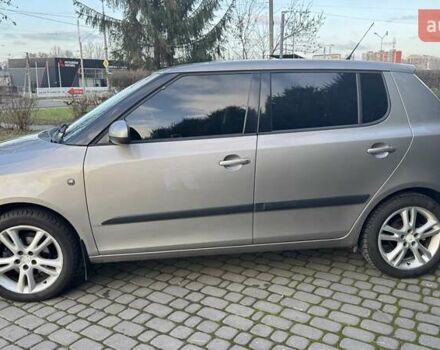 Серый Шкода Фабия, объемом двигателя 1.6 л и пробегом 198 тыс. км за 5900 $, фото 2 на Automoto.ua