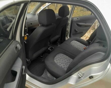 Серый Шкода Фабия, объемом двигателя 1.2 л и пробегом 202 тыс. км за 3700 $, фото 9 на Automoto.ua